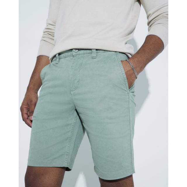 Slim fit, Side slip pockets, Belt loops, Button and zip fasteningAbout the brandFASHION IS OUR DNARiver Island is an icon of the British high street. Inspired by the latest trends and our heritage style archives, we've been serving style and leading trends for over sixty years.We make fashion for real people with real lives, who want to look real good. Because life's a celebration - let's dress for it.