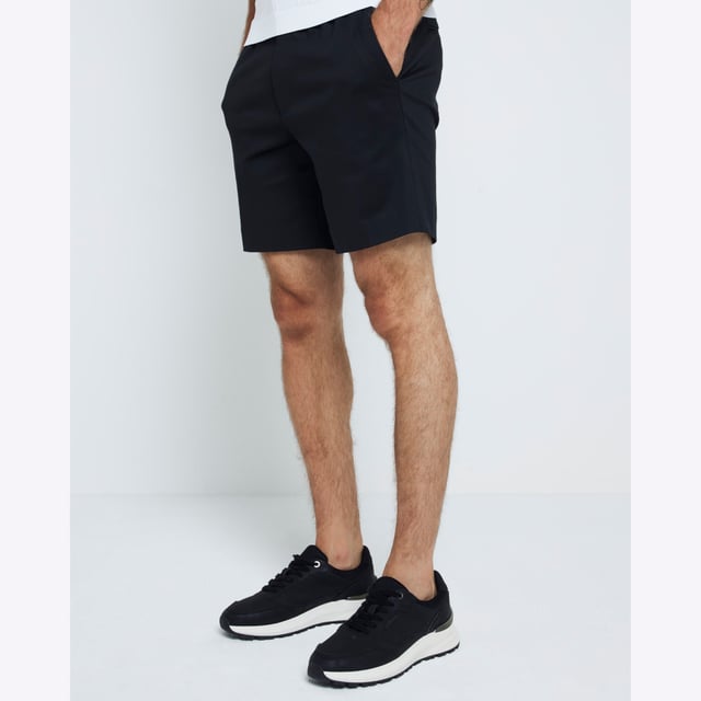 Slim fit, Elasticated waist, Concealed fastening, PocketsAbout the brandFASHION IS OUR DNARiver Island is an icon of the British high street. Inspired by the latest trends and our heritage style archives, we've been serving style and leading trends for over sixty years.We make fashion for real people with real lives, who want to look real good. Because life's a celebration - let's dress for it.