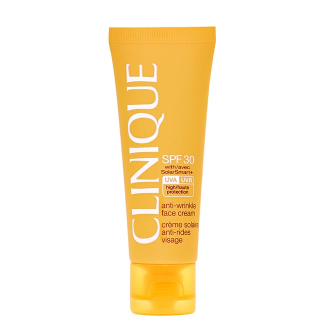 Discover the power of Clinique Anti-Wrinkle Face Cream, expertly formulated with SPF30 to provide superior sun protection. This lightweight cream creates a protective barrier against harmful UVA and UVB rays while delivering essential antioxidants through SolarSmart+ technology. Not only does it shield your skin from the sun, but it also helps repair environmental damage, keeping your complexion youthful and radiant. For best results, apply generously to your face before sun exposure and enjoy the confidence of beautifully protected skin.