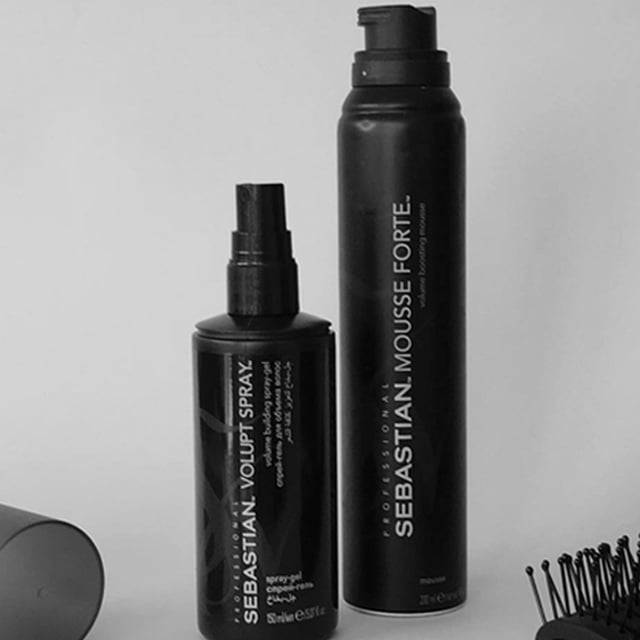 Achieve stunning hairstyles with SEBASTIAN PROFESSIONAL Volupt Spray. This advanced spray gel features revolutionary Cushion Particle Technology that elevates your hair with incredible volume and a touchable softness. Perfect for creating high-impact styles, it adds voluptuous fullness without leaving any residue or stiffness. To use, simply shake the bottle to activate the 2-phase formula, spray onto damp hair, and blow-dry for an extra boost of body or air-dry to enhance your natural waves and curls. Elevate your hair game with Volupt Spray today!