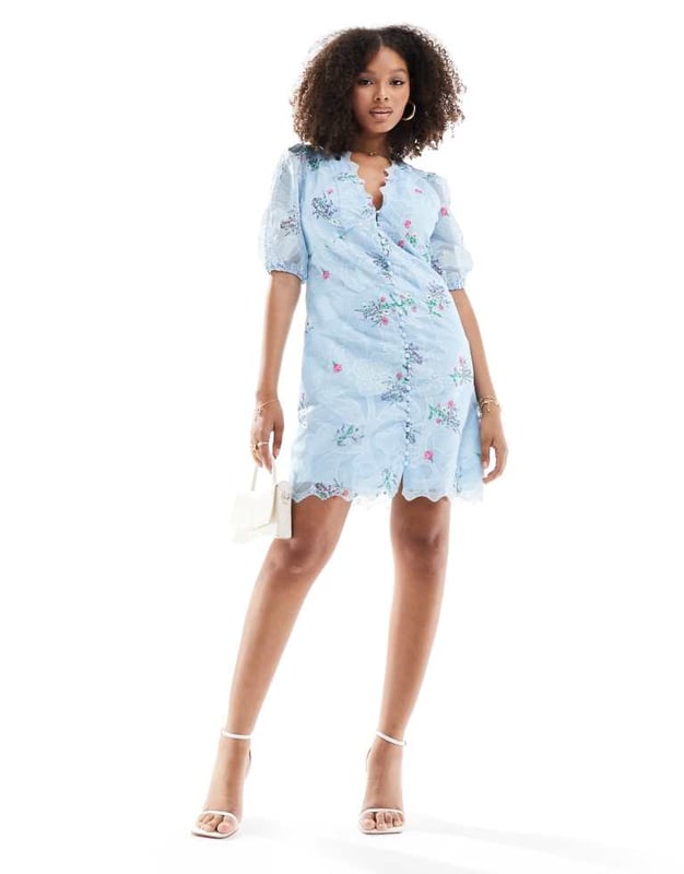 Dresses by Y.A.S Too good to only wear once V-neck Puff sleeves Faux-button placket Embroidered details Zip-back fastening Regular fitSold By: Asos