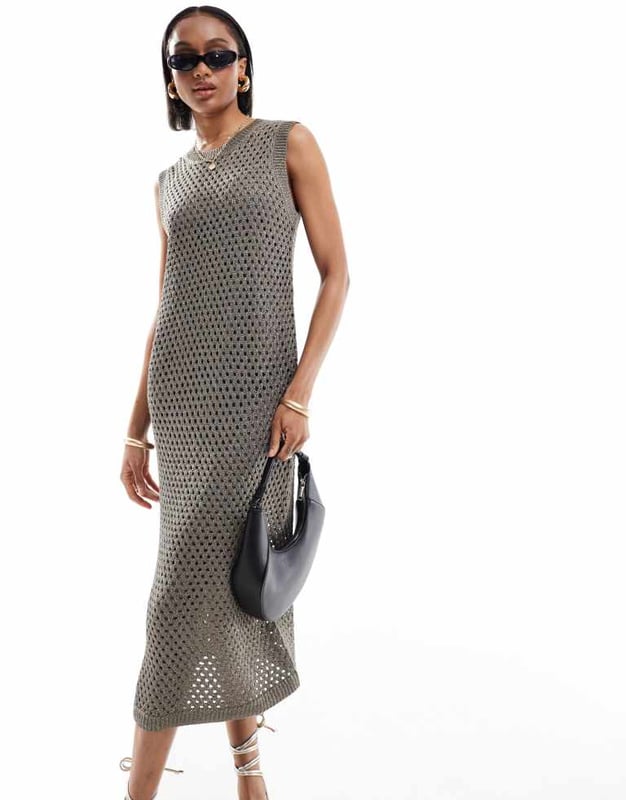 Dresses by Vero Moda For your weekend mood board Crew neck Sleeveless style Regular fitSold By: Asos