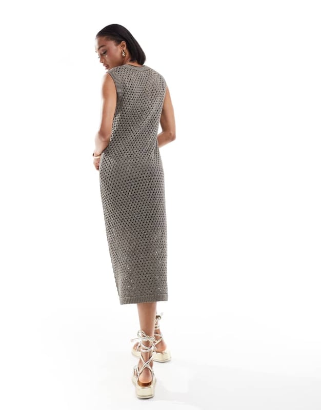 Dresses by Vero Moda For your weekend mood board Crew neck Sleeveless style Regular fitSold By: Asos