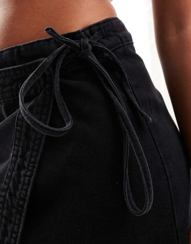 Skirts by ONLY Give your trousers a day off Mid rise Wrap front Tie waist Regular fitSold By: Asos