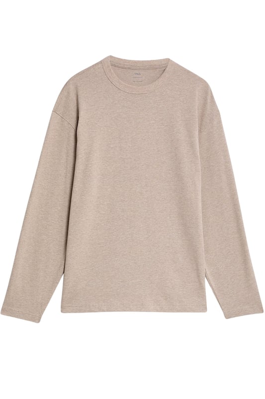 This long-sleeved pure cotton t-shirt is perfect for laid-back days. Made to an oversized fit from soft and breathable cotton. A crew neck and dropped shoulders add to its relaxed feel.

28" Shoulder to Hem.