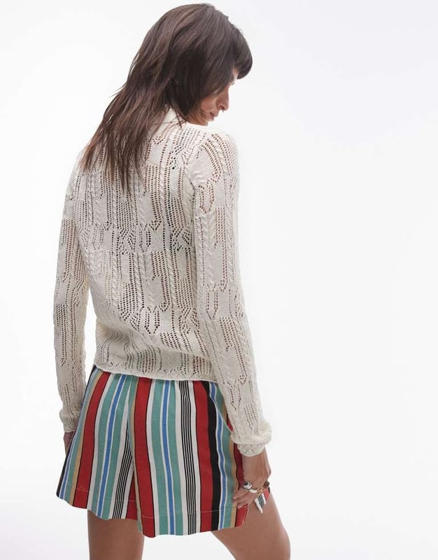 Tops by Topshop This is Topshop Spread collar Button placket Long sleeves Regular fitSold By: Asos