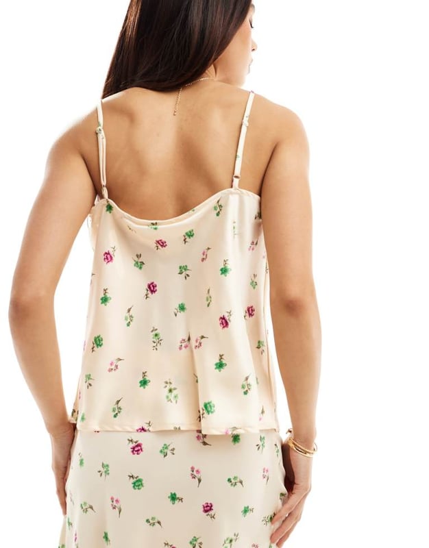 Tops by Y.A.S Part of a co-ord set Skirt sold separately Floral design Crew neck Adjustable straps Regular fitSold By: Asos