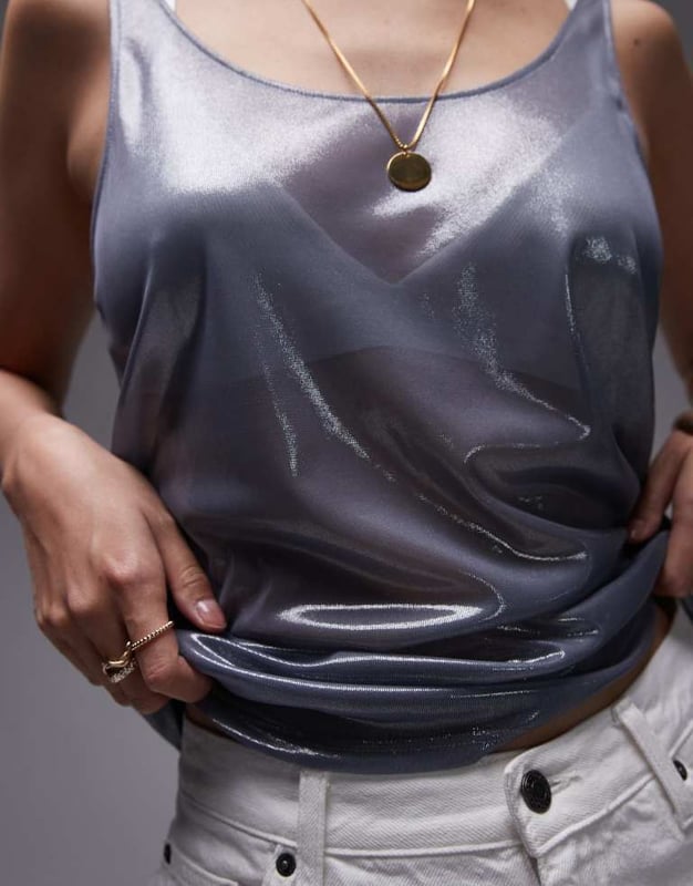 Tops by Topshop This is Topshop Plain design Scoop neck Regular fitSold By: Asos