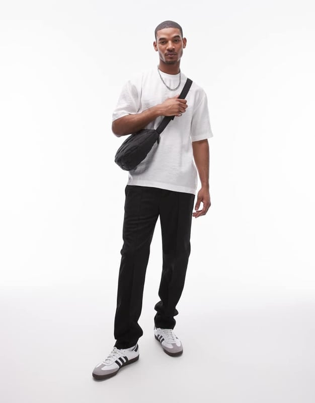 T-shirts by Topman This is Topman Plain design Crew neck Short sleeves Oversized fitSold By: Asos