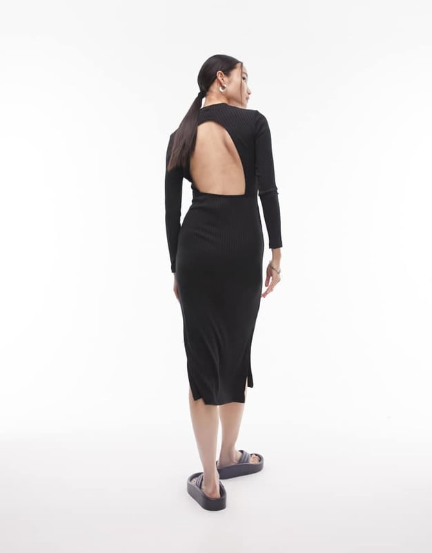 Dresses by Topshop Welcome to the next phase of Topshop High neck Long sleeves Open back Side splits Slim fitSold By: Asos