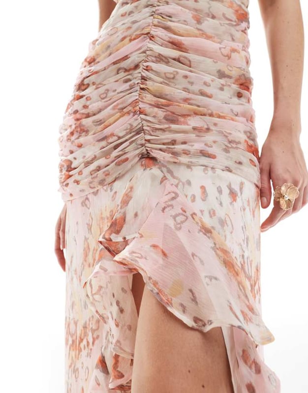 Dresses by ASOS DESIGN For your weekend mood board V-neck Fixed straps Ruched details Frill trim Regular fitSold By: Asos