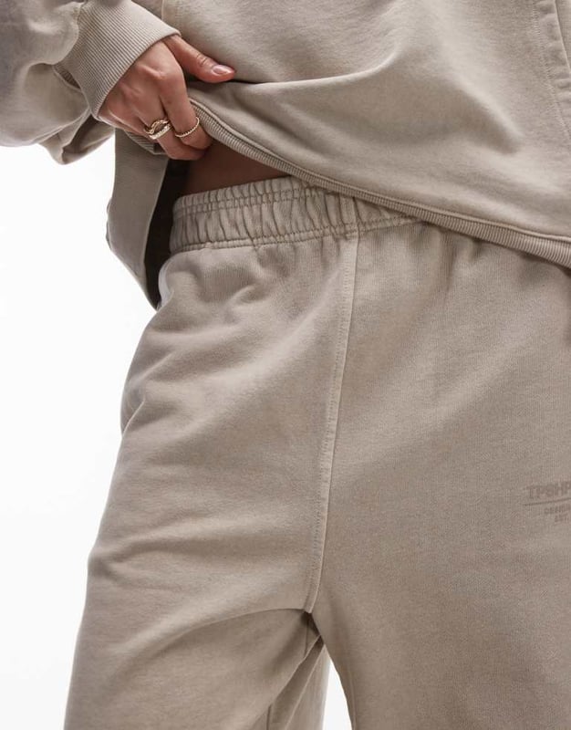 Trousers & Leggings by Topshop This is Topshop Hoodie sold separately Elasticated waistband Functional pockets Elasticated cuffs Regular, tapered fitSold By: Asos