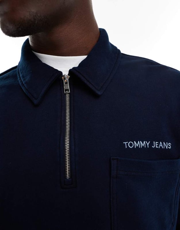 Hoodies & Sweatshirts by Tommy Jeans Sweater weather Branded design Spread collar Long sleeves Partial zip fastening Regular fitSold By: Asos