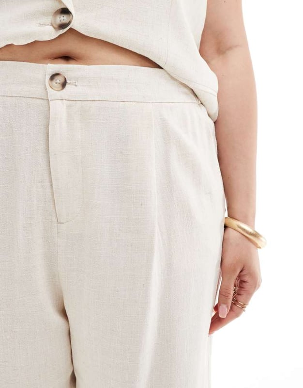 Trousers & Leggings by ONLY Curve Part of a co-ord set Top sold separately Regular rise Concealed fly Side pockets Straight fitSold By: Asos