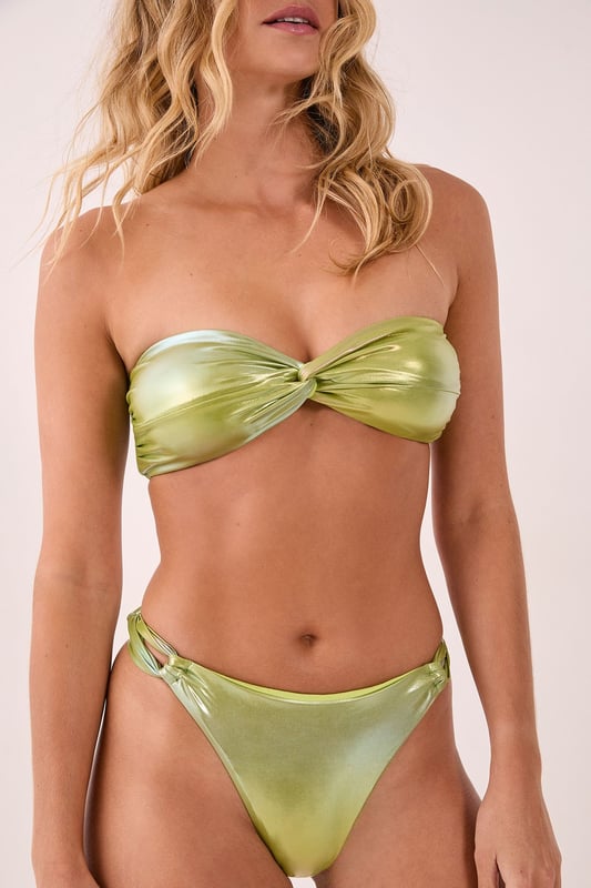 Striking metallic ombre design
        Twist-front bandeau top for added style
        High-cut bikini bottoms with side ties
        Two-piece set for mix-and-match versatility
        Flattering fit to accentuate your curves
    
    Make a splash this summer with NastyGal's Metallic Ombre Twist Bandeau Bikini Set. This eye-catching two-piece swimwear set is perfect for those sun-soaked days by the pool or beach. The twist-front bandeau top offers a trendy look while providing support, and the high-cut bottoms with adjustable side ties allow for a customised fit. Style this shimmering set with oversized sunglasses and a wide-brimmed hat for ultimate poolside glamour. For a chic beach-to-bar transition, throw on a sheer kaftan and strappy sandals. Whether you're lounging on the sand or sipping cocktails at a beachfront bar, this metallic ombre bikini set will ensure you stand out from the crowd.
