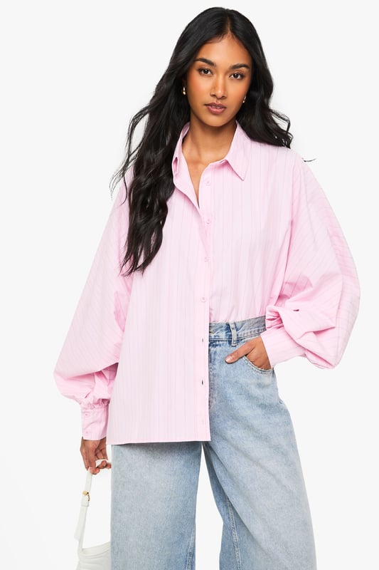 Steal the style top spot in a statement separate from the tops collectionCamis or crops, bandeaus or bralets, we've got all the trend-setting tops so you can stay statement in separates this season. Hit refresh on your jersey basics with pastel hues and pick a quirky kimono to give your ensemble that Eastern-inspired edge. Off the shoulder styles are oh-so-sweet, with slogans making your tee a talking point.
