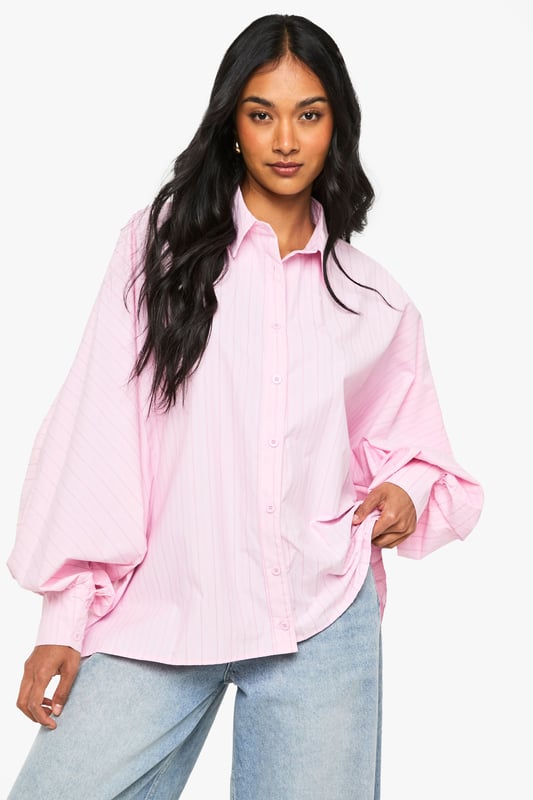 Steal the style top spot in a statement separate from the tops collectionCamis or crops, bandeaus or bralets, we've got all the trend-setting tops so you can stay statement in separates this season. Hit refresh on your jersey basics with pastel hues and pick a quirky kimono to give your ensemble that Eastern-inspired edge. Off the shoulder styles are oh-so-sweet, with slogans making your tee a talking point.