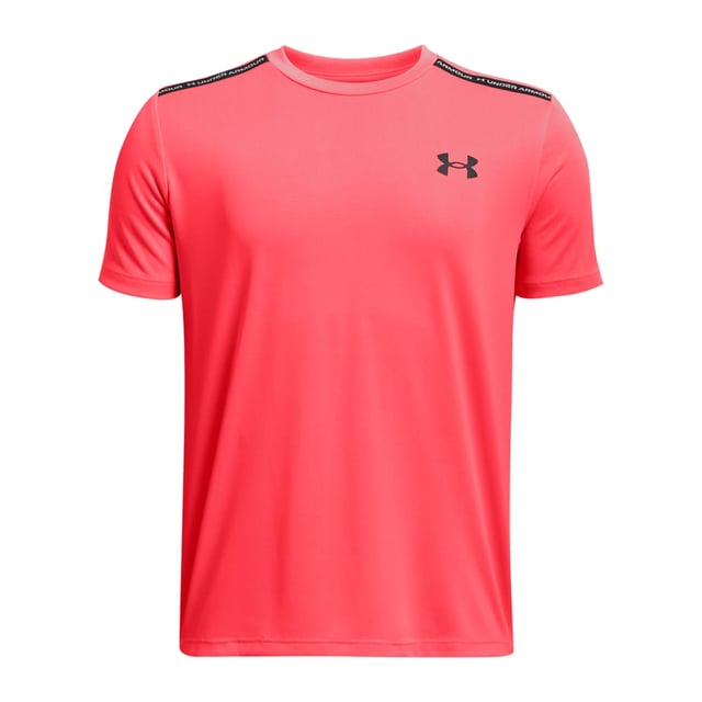 Junior Under Armour Tech-T-Shirt in red- Ribbed crewneck.- Short sleeves.- Branded tape on the shoulders.- UA Tech™ fabric is quick-drying  ultra-soft & has a more natural feel.- Material wicks sweat & dries really fast.