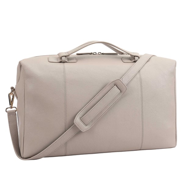 This Paul Costelloe ODELIA Weekend/Duffle Bag benefits from having top handles and an adjustable shoulder strap so you can wear it however you find most comfortable! Roomy enough for all your overnight essentials. It is sturdy yet light to carry. Perfect for long weekend stay or as a hospital bag for you and the new baby. Designed with one large main compartment as well as a secure interior pockets, it can hold all your essentials with ease.