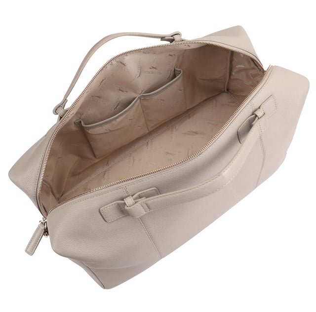 This Paul Costelloe ODELIA Weekend/Duffle Bag benefits from having top handles and an adjustable shoulder strap so you can wear it however you find most comfortable! Roomy enough for all your overnight essentials. It is sturdy yet light to carry. Perfect for long weekend stay or as a hospital bag for you and the new baby. Designed with one large main compartment as well as a secure interior pockets, it can hold all your essentials with ease.
