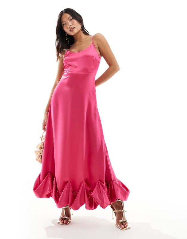 Petite by Vila Petite Your basket called, it wants this Scoop neck Adjustable straps Fitted waist Textured hem Regular fitSold By: Asos