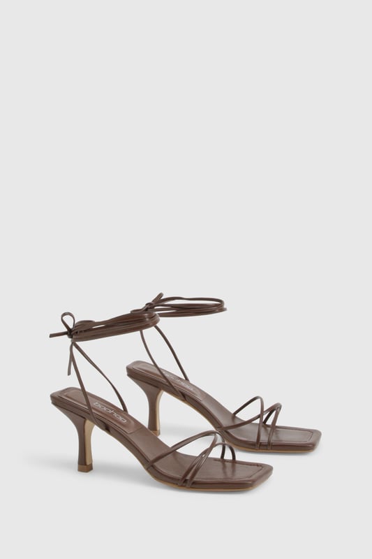We'll make sure your shoes keep you one stylish step ahead of the crowdWhether you're keeping it simple in sliders, living the high life in heels or joining the fash pack in flatforms, you'll be heading to shoe heaven with our fashion-forward footwear collection. Boots are your day-to-night bestfriend, giving a floral dress&nbsp;that tough twist - add a biker jacket for even more attitude. Find your summer feet in jelly sandals and enjoy balmy nights in block heels.