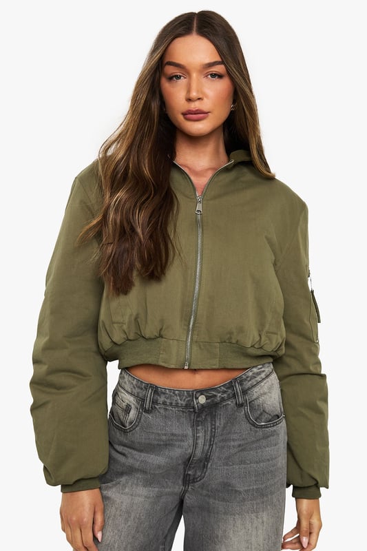 Wrap up in the latest coats and jackets and get out-there with your outerwearBreathe life into your new season layering with the latest coats and jackets from boohoo. Supersize your silhouette in a padded jacket, stick to sporty styling with a bomber, or protect yourself from the elements in a plastic raincoat. For a more luxe layering piece, faux fur coats come in fondant shades and longline duster coats give your look an androgynous edge.