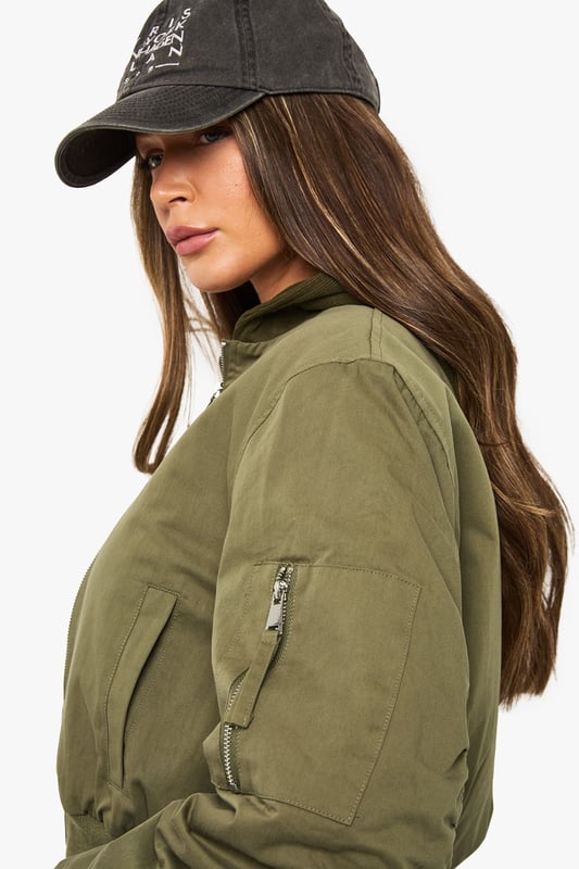 Wrap up in the latest coats and jackets and get out-there with your outerwearBreathe life into your new season layering with the latest coats and jackets from boohoo. Supersize your silhouette in a padded jacket, stick to sporty styling with a bomber, or protect yourself from the elements in a plastic raincoat. For a more luxe layering piece, faux fur coats come in fondant shades and longline duster coats give your look an androgynous edge.