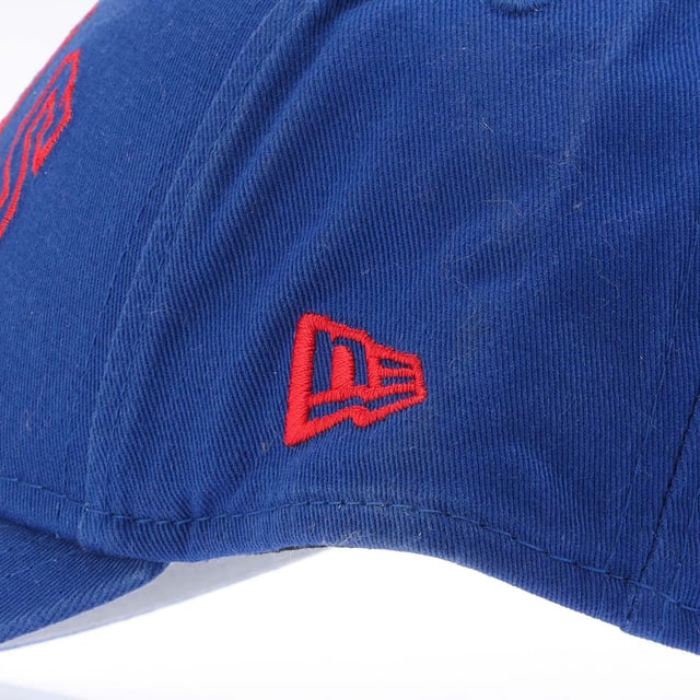 Mens New Era Buffalo Bills 9FORTY Outline Cap in blue.- Strapback closure.- Curved peak.- Logo embroidered to the front.- New Era flag embroidered in red to the left side.- 100% Cotton.- Ref: 603715240.090  bangladesh