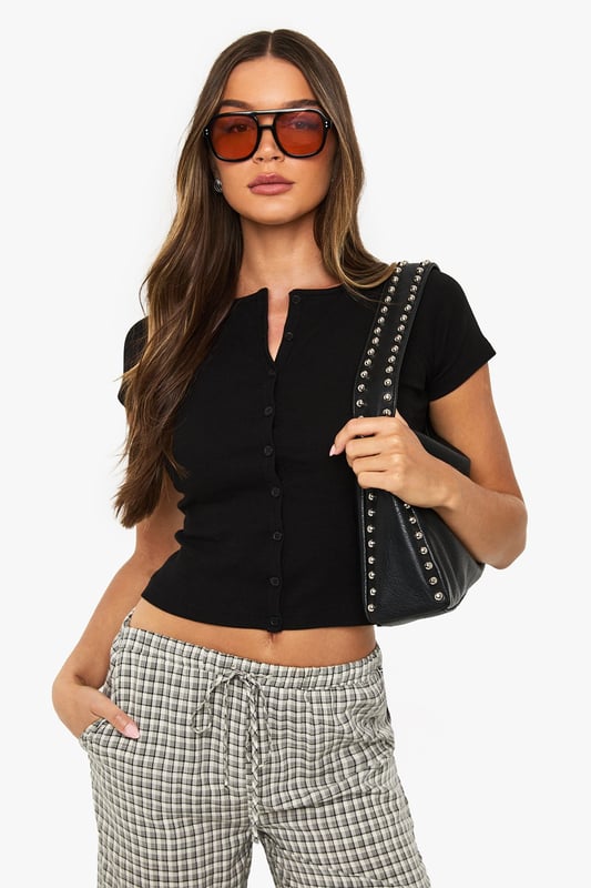 Steal the style top spot in a statement separate from the tops collectionCamis or crops, bandeaus or bralets, we've got all the trend-setting tops so you can stay statement in separates this season. Hit refresh on your jersey basics with pastel hues and pick a quirky kimono to give your ensemble that Eastern-inspired edge. Off the shoulder styles are oh-so-sweet, with slogans making your tee a talking point.