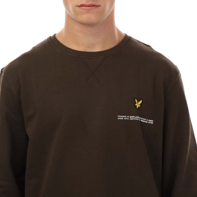 Ribbed crewneck.Ribbed cuffs and hem.Detail stitching at collar and cuff.Regular fit.