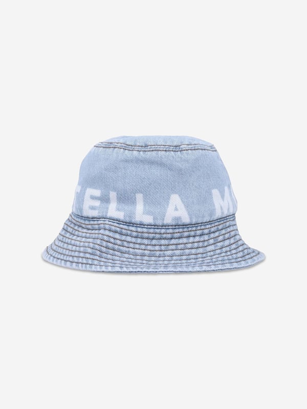 Introducing the Stella McCartney Boys Denim Bucket Hat in Blue an exquisite piece for springsummer 2025, perfectly blending heritage with modern flair. Essential for any young gentleman's wardrobe, it encapsulates both utility and style Premier Craftsmanship Meticulously tailored from premium denim for durability and comfort. Iconic Design Features Stella McCartney's signature aesthetic, marrying timeless style with contemporary fashion. Versatile Shade A striking blue hue makes it a versatile accessory for various outfits.Elevate your boy's style quotient with this singular Stella McCartney creation. Act now and redefine youthful elegance!