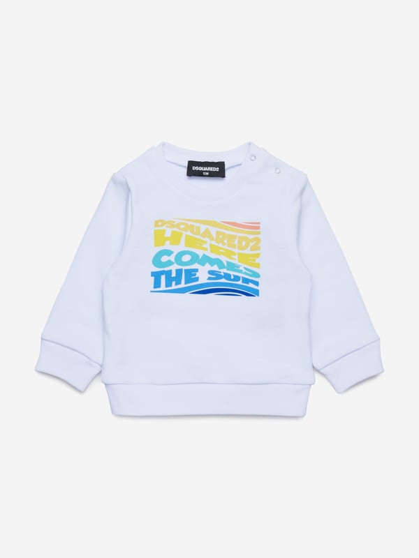 Delight your little one with the Baby Here Comes The Sun Sweatshirt in White by dsquared2 kids. Crafted to uplift their wardrobe with a touch of elegance and comfort for SS2025, it's a pristine choice for any child. Discover its charming attributes Trendy Design Featuring a playful sun motif, ideal for stylish ensembles. Luxurious Comfort Soft fabric ensures all-day ease and frolic. Versatile Style Perfect for both casual outings and special occasions. Elevate your child's fashion flair with this exquisite piece now!