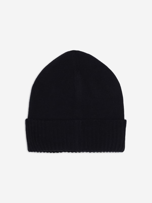 Introducing the Boys Logo Badge Beanie Hat in Navy by BOSS, the perfect addition for stylish warmth in AW2024. Sophisticated yet playful, this designer beanie is a stellar pick for any young trendsetter's wardrobe. Here are the standout features Iconic BOSS Logo Features a prominent, chic badge enhancing its designer appeal. Premium Fabrication Crafted from luxurious, soft materials to keep warm while ensuring comfort. Deep Navy Blue A versatile and classic colour that matches effortlessly with various outfits. Durable Design Built to last, ideal for seasonal adventures and day-to-day wear.Refresh your boy's look this season with this stylish beanie from BOSS. Order now to add a touch of designer flair to his cold-weather ensemble!