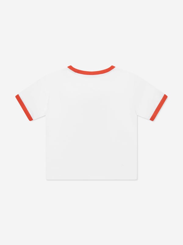 Introducing the Stella McCartney Girls Logo Print Cropped T-Shirt in pristine white, an essential addition for SS2025. Perfectly blending comfort and contemporary style, this elevated basic will revamp your little one's wardrobe with its distinctive flair Exquisite Logo Design Features a chic, playful print for standout style. Premium Comfort Crafted from superior materials, ensuring softness and comfort for all-day wear. Versatile Style Ideal for both casual outings and more dressed-up occasions.Elevate her ensemble with this top-tier piece from Stella McCartney. Secure yours today!
