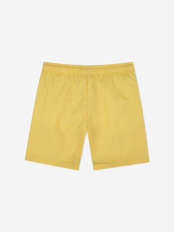 Introducing the exquisite Boys Logo Print Swim Shorts in Yellow by Hugo. Perfect for SS2025, these shorts blend premier style with comfort for the discerning young gentleman Vibrant Yellow Hue Eye-catching and cheerful, ideal for summer fun. Signature Hugo Print Bold and stylish, ensuring your boy stands out. Luxurious Comfort Crafted from superior materials for all-day ease. Elevate your boy's wardrobe with Hugo's designer touch. Shop now and infuse his summer with flair!