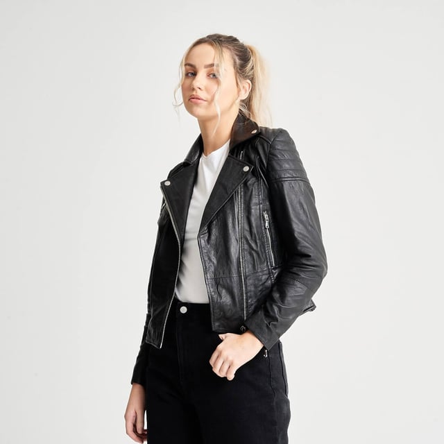Update your look with the BARNEYS ORIGINALS textured leather jacket, the Clara. This iconic jacket is a best-selling style that suits all. Asymmetric zipline, ribbed shoulders and silver hardware; this is the ultimate leather biker jacket.