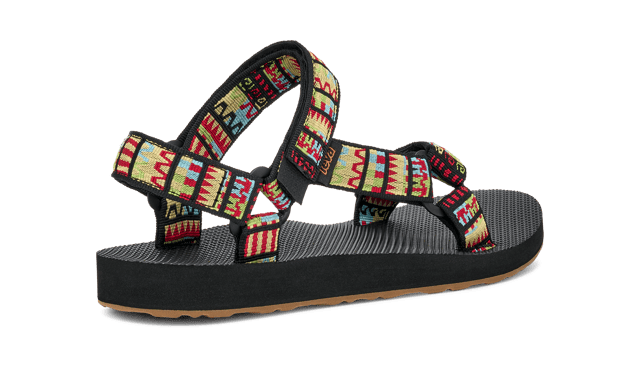 From a Grand Canyon raft in 1984 to docks, stoops, and sidewalks around the world, one of Teva’s very first sandal stands as a testament to timeless comfort and utilitarian style.