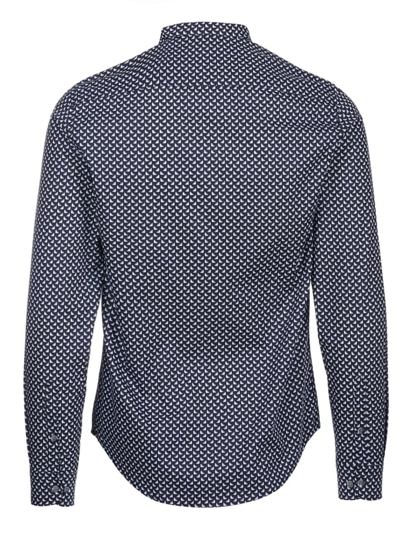 100% algodón; Camiseta Emporio Armani;  Modelo: 3H1C781N88Z F902;  Mano de obra de alta calidad;  100% algodón;  manga larga;  cuello alto;  Tapeta de siete botones;  puños deportivos;  Detalles del logotipo de Emporio Armani.