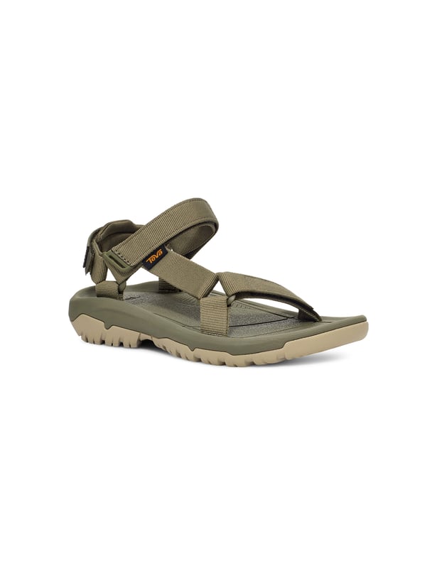 An infinitely versatile sandal, the Hurricane XLT2 is outfitted for grippy traction while keeping you comfortable. Employing 100% REPREVE® recycled polyester straps and supportive midsole, our iconic sport sandal is up for any adventure.
