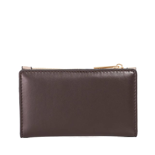 Designed for a streamlined profile, our Kennero purse opens to reveal slots for cards and receipts. Keep loose change in the zippered pocket. It's crafted in black, with a contrast tan trim and signature logo.