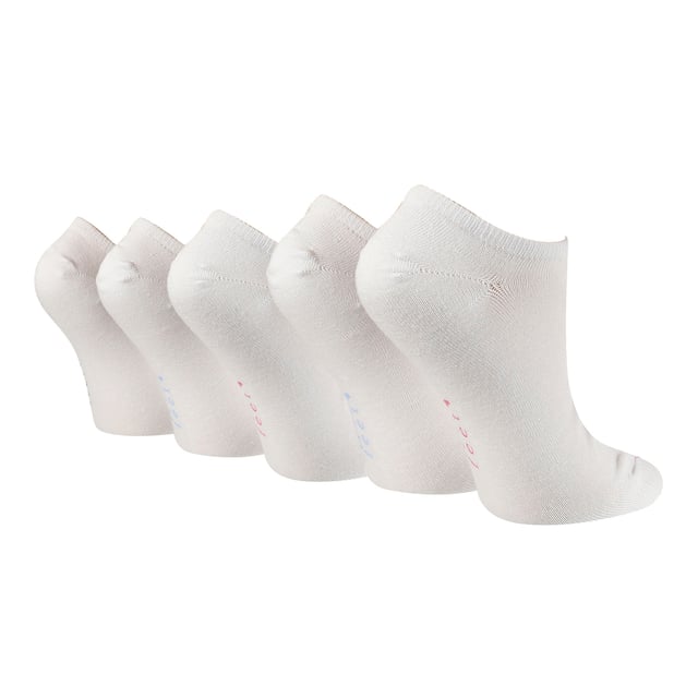 Wildfeet - Paquete de 5 pares de calcetines bajos de bambú para mujeres: Geniales en apariencia y al usarlos, ofreciendo un toque de color y diseño con cada par, estos cinco pares de calcetines de bambú con patrón de Wildfeet son diseños divertidos y alegres para todos tus zapatos casuales y zapatillas. Hechos de una mezcla de fibra de bambú súper suave, puedes estar seguro de que estos calcetines bajos para mujeres se sienten genial al contacto con la piel, además de ser amables, ya que el bambú no irrita ningún tipo de piel. Los calcetines de bambú son ideales para la comodidad del pie, gracias a la superior capacidad de absorción de humedad de la fibra, su termorregulación natural y propiedades antibacterianas. Tus calcetines también deberían durar más con talones y puntas reforzados, son lo suficientemente resistentes para lo que se espera de ellos a diario. Wild Feet es una gama de calcetines que presenta diseños geniales, colores audaces y frases ingeniosas - ¡desde perros de raza pug y pingüinos, hasta leones y llamas! Elige entre una variedad de estilos para hombres y mujeres, desde calcetines de vestir hasta calcetines para entrenar. ¡Incluso hay algunos estilos deportivos disponibles! Estos calcetines están disponibles en negro o blanco. Vienen en una talla: Mujeres 4-8 UK, están hechos de 67% viscosa (de bambú), 31% poliéster, 2% elastano y son aptos para lavar a máquina. Detalles adicionales del producto: Calcetines bajos para mujeres Wildfeet Estilo bajo Ricos en fibras de bambú 5 pares por paquete Geniales para pieles sensibles Una gran idea de regalo Patrones originales en los pies Disponibles en negro o blanco Transpiran la humedad.