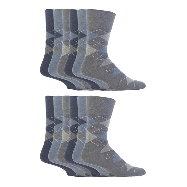 Gentle Grip - Paquete de 12 calcetines para hombre sin elasticidad y con diseños: Si estás buscando una manera de animar tu guardarropa e inyectar un toque de vibrante color, entonces estos calcetines Gentle Grip son justo lo que necesitas. Con una gran variedad de diseños para elegir, como liso, rombo, explosión de color, talón y punta, y más. Estos calcetines son la manera perfecta de añadir personalidad a cualquier atuendo, mientras proporcionan la comodidad y calidad por las que Gentle Grip es conocido. Disfruta del lujoso confort de Gentle Grip, elaborado con hilos de alta calidad ricos en algodón que se sienten tan bien como lucen. Estos calcetines están cuidadosamente diseñados para proporcionar un ajuste superior que abraza tus piernas sin causar molestias ni anillos antiestéticos de constricción. La construcción de alta calidad de estos calcetines está hecha para durar, asegurando que puedas disfrutar de su suavidad y comodidad durante años. Están disponibles en 2 tallas: 6-11 UK y 12-14 UK, vienen en una variedad de patrones geniales y son un paquete de 12 pares. Están hechos de: 76% algodón, 19% poliéster, 3% nylon, 2% elastano y son lavables a máquina. Detalles adicionales del producto: Calcetines Gentle Grip para hombre, paquete de 12 pares, patrones clásicos y divertidos, opciones de colores brillantes, parte superior sin elasticidad, fibras suaves ricas en algodón, parte superior suave en panal que ayuda a mejorar la circulación, fabricados con cuidado, más de 20 estilos diferentes disponibles en 6-11 UK y 12-14 UK, lavables a máquina.