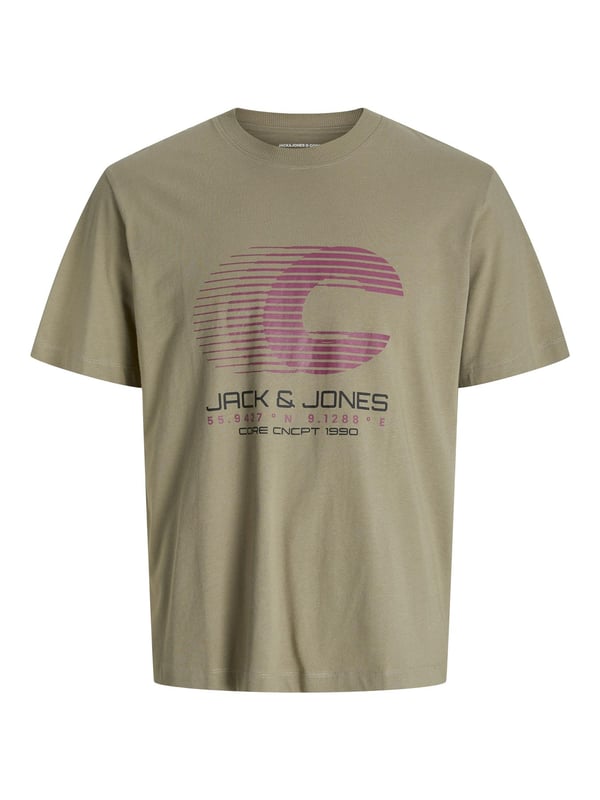 This Jack & Jones Men's T-Shirt is a perfect combination of comfort and classic style for refreshing your casual collection. This short-sleeve tee, made of soft, breathable 100% cotton, is perfect for everyday use, especially in the warmer months. The lightweight fabric provides all-day comfort, and the normal fit creates a relaxed look without feeling too loose or tight. With a standard crew neck, it looks good with jeans, shorts, or joggers, making it a versatile choice for summer outings, vacations, or weekend relaxing. Whether you're going out or staying in, this T-shirt features style and comfort. It comes in a range of colours and sizes and is a must-have for any man's wardrobe. Trust Jack & Jones for timeless style and proven quality.