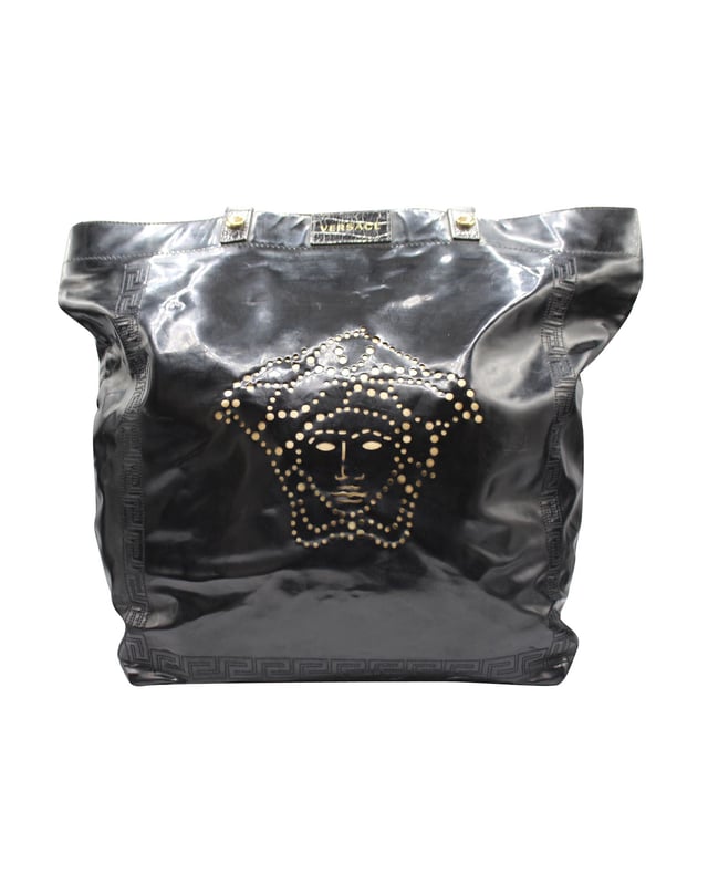 VINTAGE, RRP AS NEW
LARGE PEATENT LEATHER SHOULDER BAG
 PATENT LEATHER SHOULDER BAG
LOUBOUTIN BALLERINA CLUTCH WITH CHAIN. SHOWS VERY LIGHT SIGNS OF USE ON THE OUTSIDE, AND SIGNS OF WEAR ON THE INSIDE LINING.
Dimension: 370x110x330
SKU: 27762 / RFLT0018 / RFLT0018 
Versace PATENT LEATHER SHOULDER BAG
Color: black | black
Material: Leather | Patent calf leather
Condition: good
Size: One Size
Sign of wear: Yes
SKU: 399434 / OVSBBA027762W / RFLT0018 
Dimensions:  Length: 370 mm, Width: 110 mm, Height: 330 mm