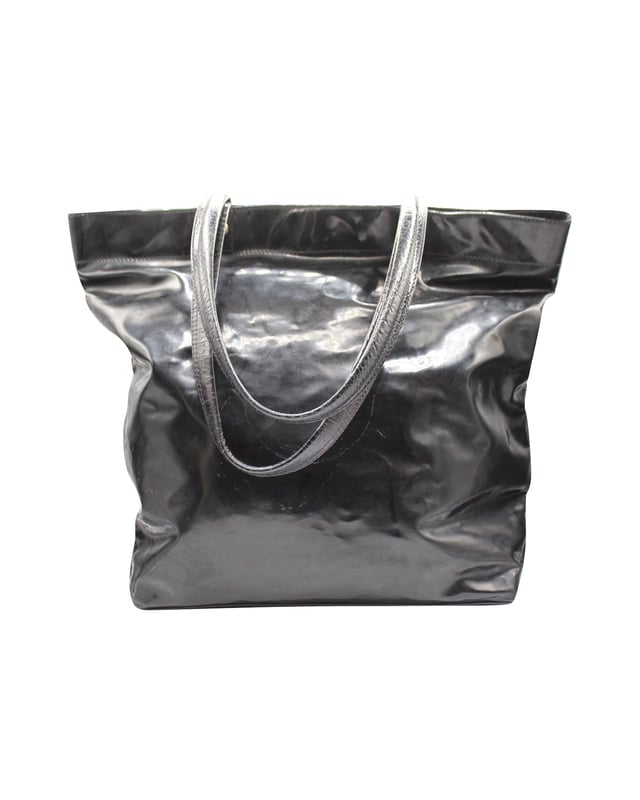 VINTAGE, RRP AS NEW
LARGE PEATENT LEATHER SHOULDER BAG
 PATENT LEATHER SHOULDER BAG
LOUBOUTIN BALLERINA CLUTCH WITH CHAIN. SHOWS VERY LIGHT SIGNS OF USE ON THE OUTSIDE, AND SIGNS OF WEAR ON THE INSIDE LINING.
Dimension: 370x110x330
SKU: 27762 / RFLT0018 / RFLT0018 
Versace PATENT LEATHER SHOULDER BAG
Color: black | black
Material: Leather | Patent calf leather
Condition: good
Size: One Size
Sign of wear: Yes
SKU: 399434 / OVSBBA027762W / RFLT0018 
Dimensions:  Length: 370 mm, Width: 110 mm, Height: 330 mm