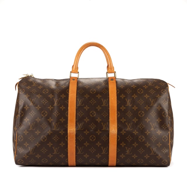 Louis Vuitton Taschen Keepall 5 Reisetasche und Braun Beschichtete Leinwand und Goldenes Messing hardware. Das Produkt ist auf in sehr gutem Zustand (AB).
  Abmessungen: 50x26x22 cm 
  Zubehör inklusive: None
  Äußere Hinweise: Verblasstes Vachetta-Leder um die Ecken
Innenhinweise: Leichte Flecken auf der Innenseite
Hardware-Hinweise: Kratzer, Oxidation, Verfärbungen
Hinweise zu Riemen/Griff: Dunkler Fleck, verblasstes Leder & Falten
  BrandCo Paris hat seltene Artikel und die besten Konditionen zu unglaublichen Preisen vorgestellt. Geduld lohnt sich! Kaufen Sie mit Vertrauen: Alle Artikel von BrandCo Paris sind von unserem Expertenteam ausgewählt und authentisch.
  Alle Artikel enthalten ein Echtheitszertifikat und wurden von BrandCo Paris übernommen.
  Tabelle zur Klassifizierung des Artikelzustands
  N (wie neu)
  AA (perfekter Zustand)
  A (ausgezeichneter Zustand)
  AB (sehr guter Zustand)
  B (gut/mittelmäßig)