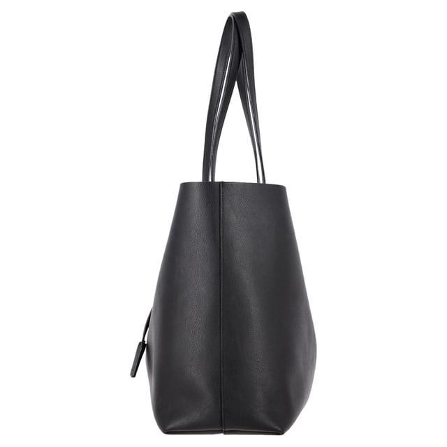 VINTAGE, RRP AS NEW
Effortlessly chic and endlessly practical, this Saint Laurent East/West tote is the definition of understated luxury. Crafted in Italy from supple black textured leather, it features a roomy, unstructured silhouette that fits everything from your laptop to a makeup bag. A gleaming gold 'YSL' charm and detachable coin pouch complete the polished design. The perfect carryall for your workday, weekend, or in-flight essentials.


Saint Laurent East/West Large Textured Tote in Black Leather
Condition: Very good
Signs of wear: No retail tag, Minor sign of wear or markings., Lightly used but very well maintained. Minor creasing, light worn corners, light scratches.
Packaging: None
Color: black
Material: Leather | leather
Size: One Size | One Size
Measurements: Width: 470; Height: 150; Length: 280; Handle drop: 120; Strap length: 300
SKU: NAPPUGBBA516705W