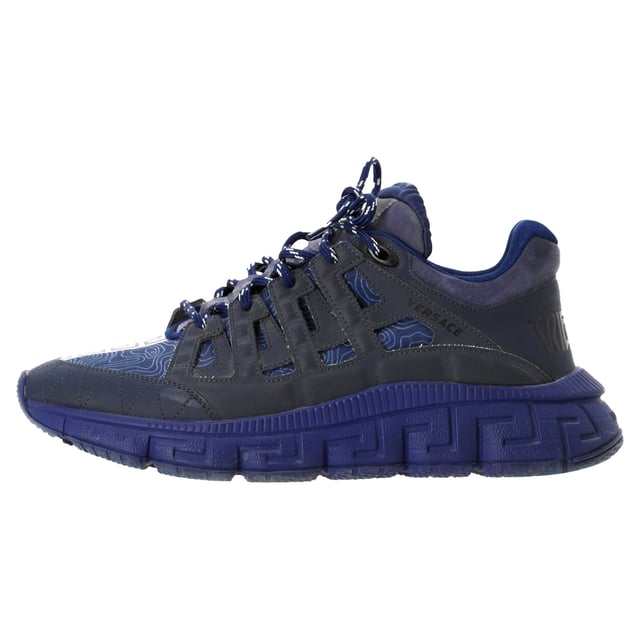 Versace Trigreca Lace Up Sneakers in Blue Leather VINTAGE, RRP AS NEW
Step up your sneaker game with the Versace Trigreca Lace Up Sneakers in vibrant blue leather. Featuring intricate logo detailing across the tongue tab, vamp, and heel, these sneakers perfectly blend bold statement-making with sophisticated Italian craftsmanship. The fabric upper and lining ensure comfort, while the sturdy rubber sole keeps you moving in style. Perfect for adding a pop of color and high-fashion edge to any casual outfit.
Versace Trigreca Lace Up Sneakers in Blue Leather
Condition: Very good
Signs of wear: Minor markings, Lightly used but very well maintained. Minor mark at soles & creasing, light scuffing at the soles and heels.
Packaging: None
Color: blue
Material: leather
Size: EU | 43
Measurements: Heel height: 50; Insole length: 280
SKU: MRPPUDESH509543M