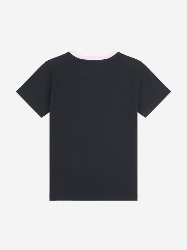Discover the Girls Systems Graphic T-Shirt in Black by New Balance Apparel, the perfect addition to any SS2025 girl's wardrobe. Expertly blending elegance with comfort, this piece is a must-have for stylish young adventurers. Key features include Chic Graphic Print Captures attention with its unique design, adding a modern twist to everyday wear. Luxurious Comfort Crafted from premium fabrics for an exceptionally soft feel, ensuring all-day ease. Versatile Style Effortlessly pairs with various outfits, making it a versatile staple for any occasion.Revitalise her collection with this exquisite t-shirt. Order now to embrace sophistication and fun!